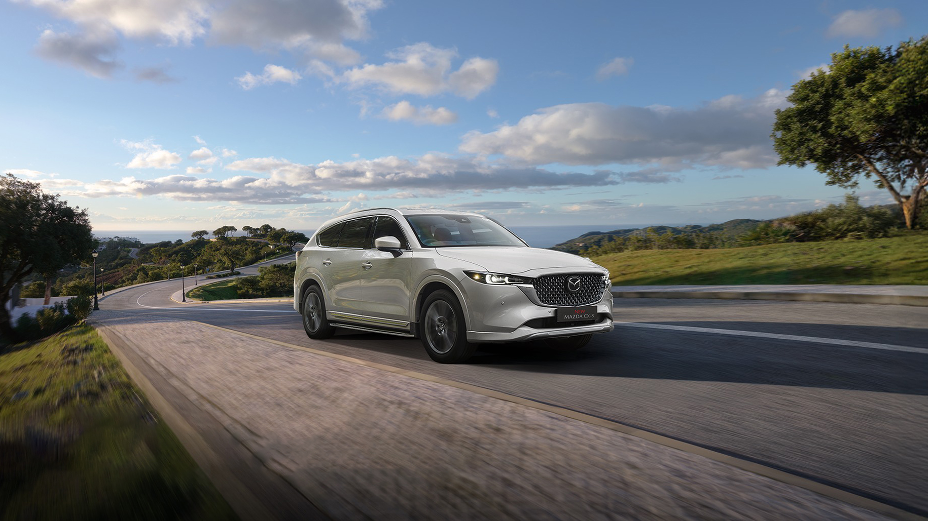 5.Mazda CX-8 sở hữu không gian nội thất rộng rãi, đáp ứng nhu cầu di chuyển của gia đình