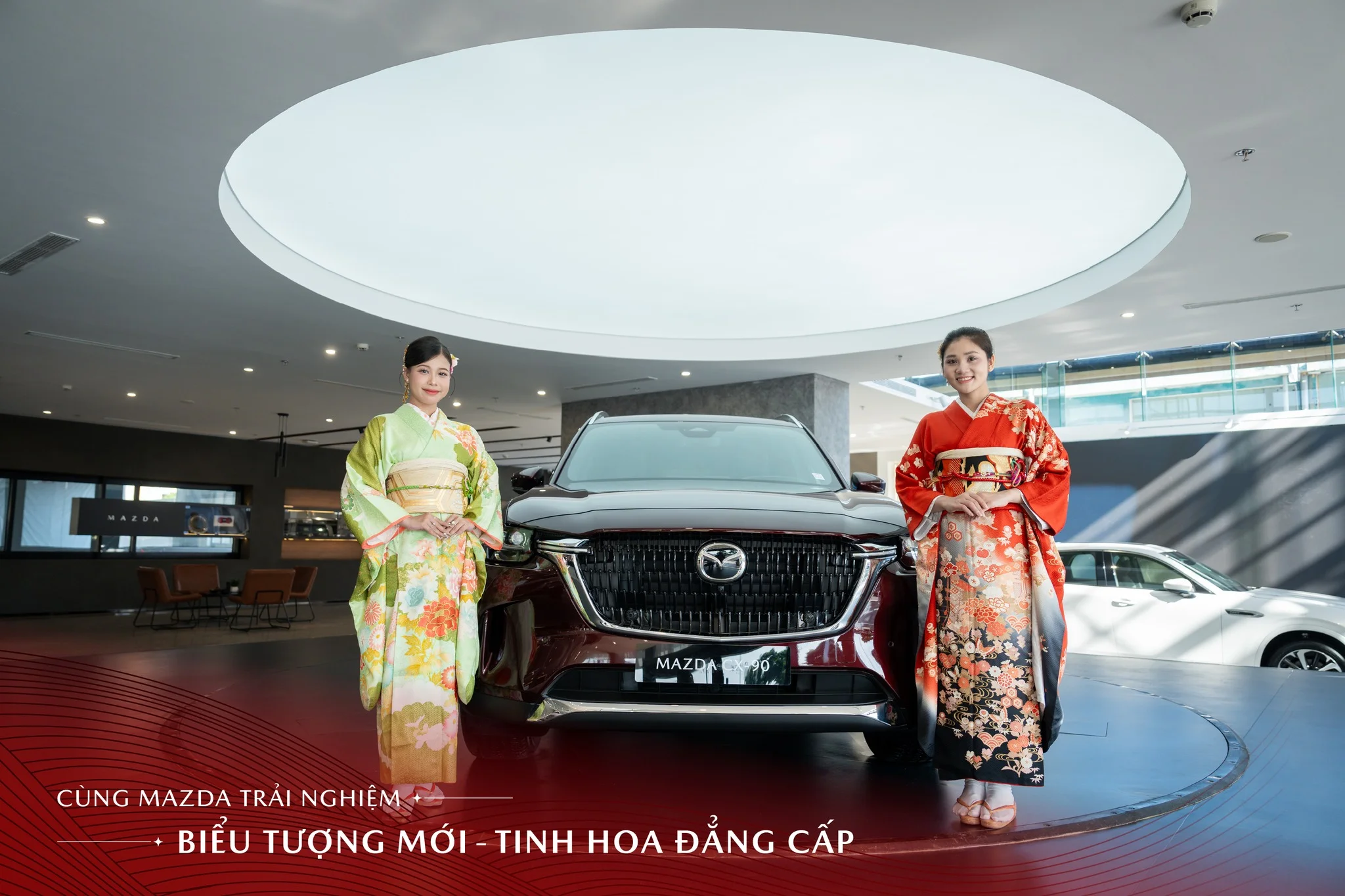 SUV flagship Mazda CX-90 2.5 PHEV và huyền thoại Mazda MX-5 tạo dấu ấn tại TP. HCM và Hà Nội, chuỗi sự kiện tiếp tục lan tỏa tại các tỉnh phía Bắc