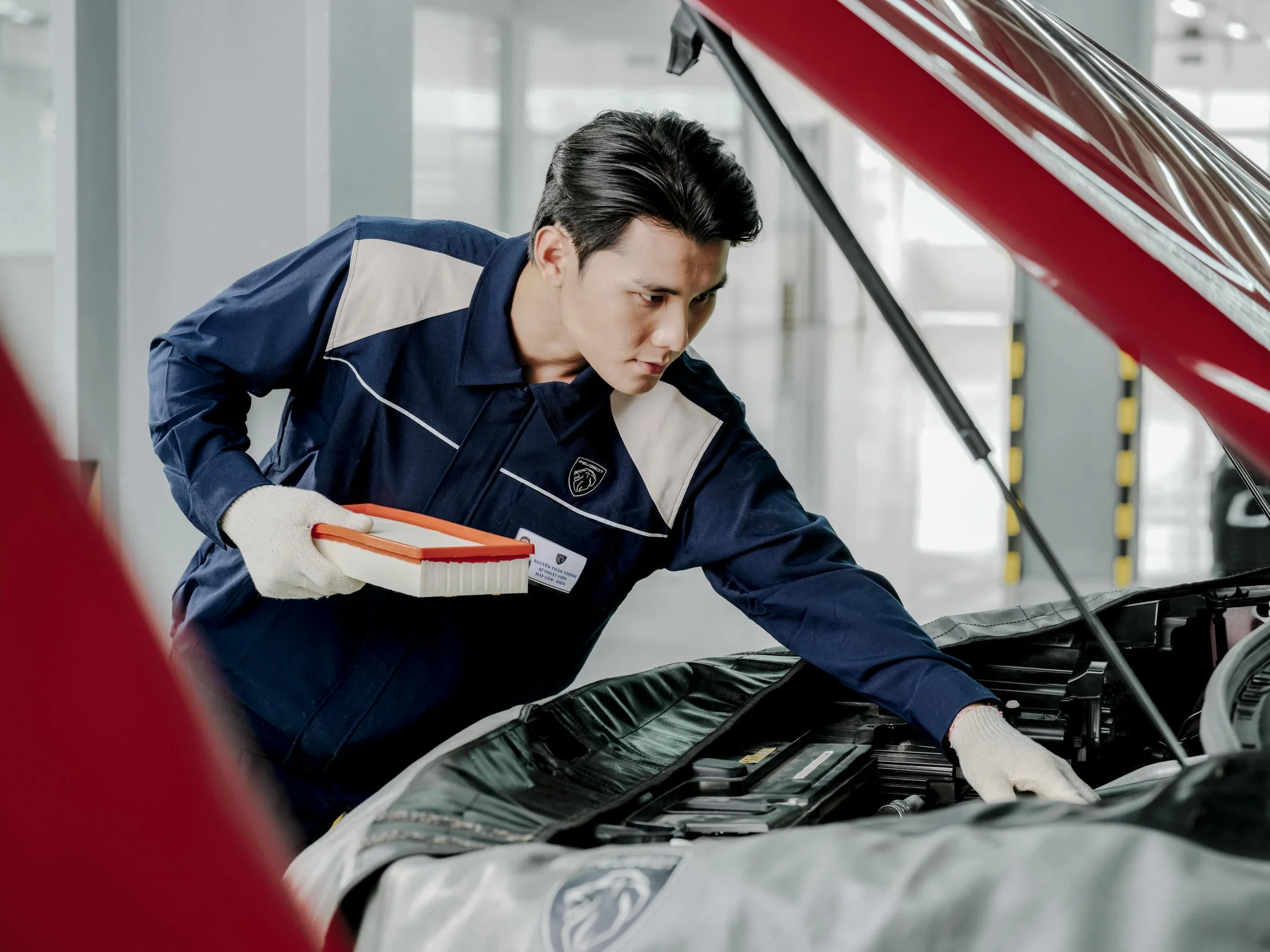 ktv kiểm tra xe tại thaco auto.webp