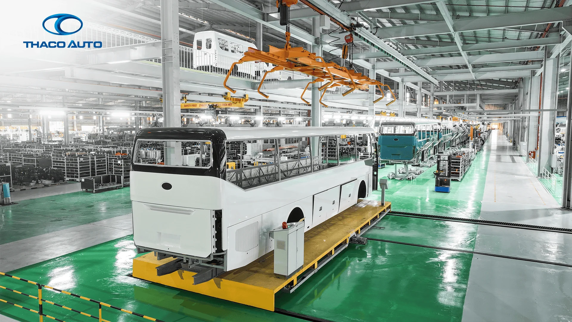 Nhà máy THACO BUS với dây chuyền công nghệ sản xuất theo hướng hiện đại, tự động hóa, thông minh.webp