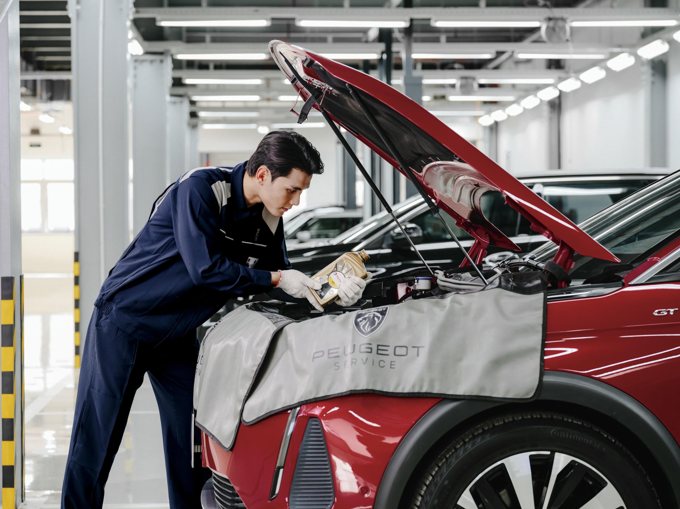 3. Peugeot mang đến dịch vụ bảo hành 5 năm không giới hạn số km, giúp chủ sở hữu an tâm trên mọi hành trình