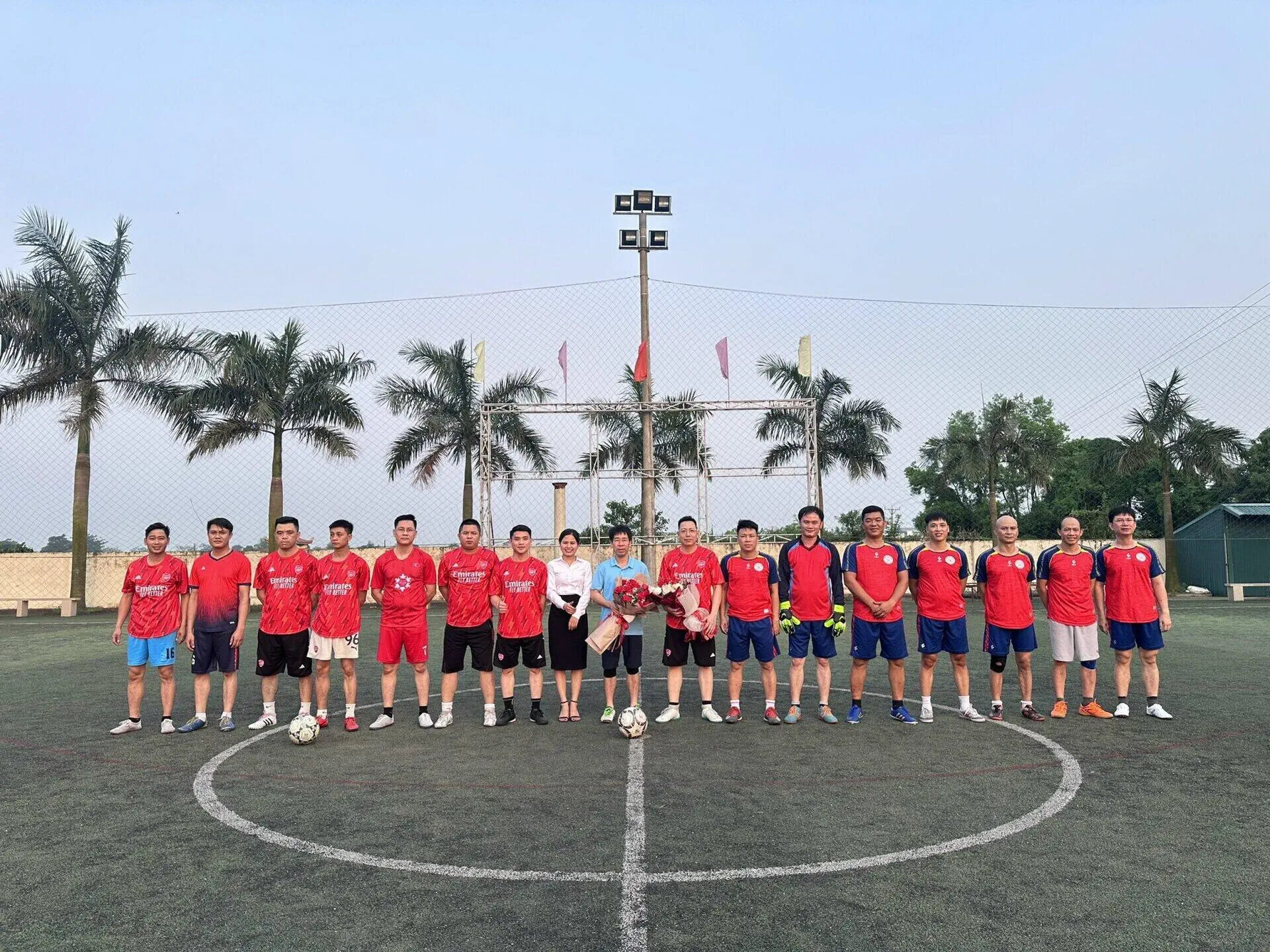 GIAO LƯU THỂ THAO CHÀO MỪNG 49 NĂM NGÀY GIẢI PHÓNG MIỀN NAM