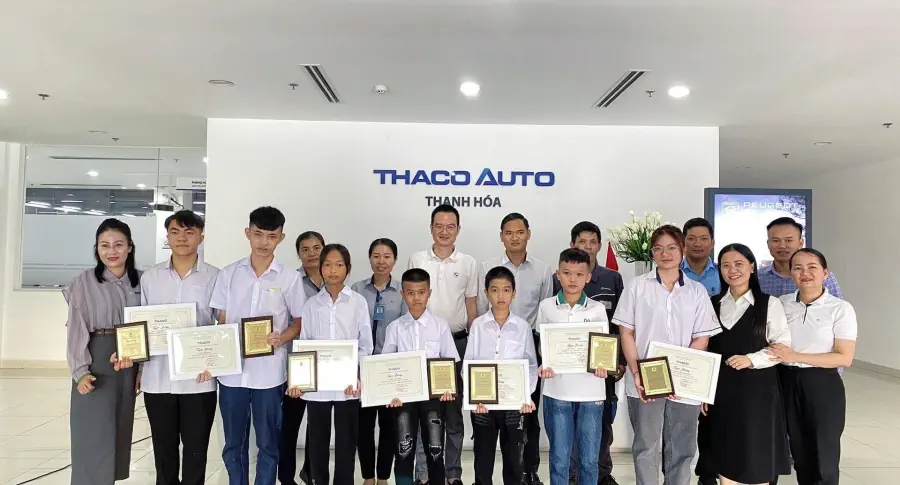 LỄ TUYÊN DƯƠNG CON CBNV “HỌC GIỎI - SỐNG TỐT NĂM 2024”
