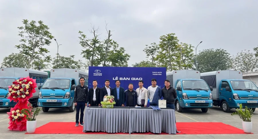 Chúc mừng khách hàng Cao Thanh Cải nhận bàn giao lô xe tải tập lái K200 tại THACO AUTO Thanh Hóa