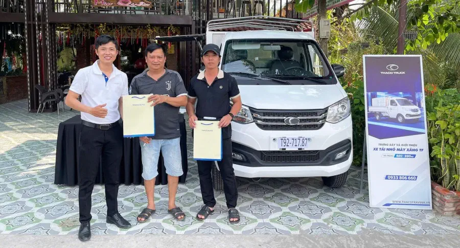 Vận chuyển hàng hoá linh hoạt với xe Tải nhỏ máy xăng THACO TF220 và xe tai nhỏ máy dầu KIA FRONTIER K250
