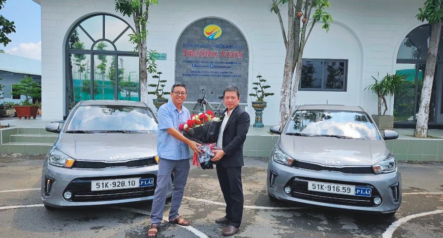 THACO AUTO Tiền Giang bàn giao lô xe dạy lái chuyên dụng đầu tiên trong năm 2024