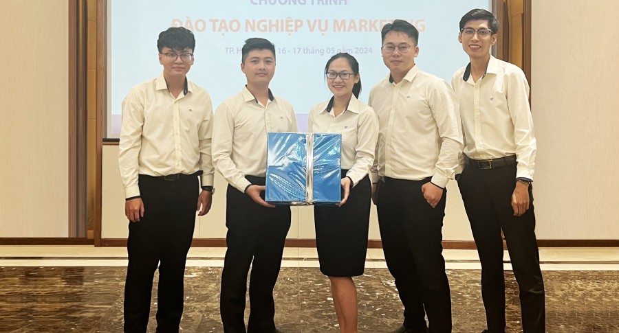 THACO AUTO Trà Vinh nâng cao kỹ năng sáng tạo nội dung cho nhân sự phụ trách Marketing