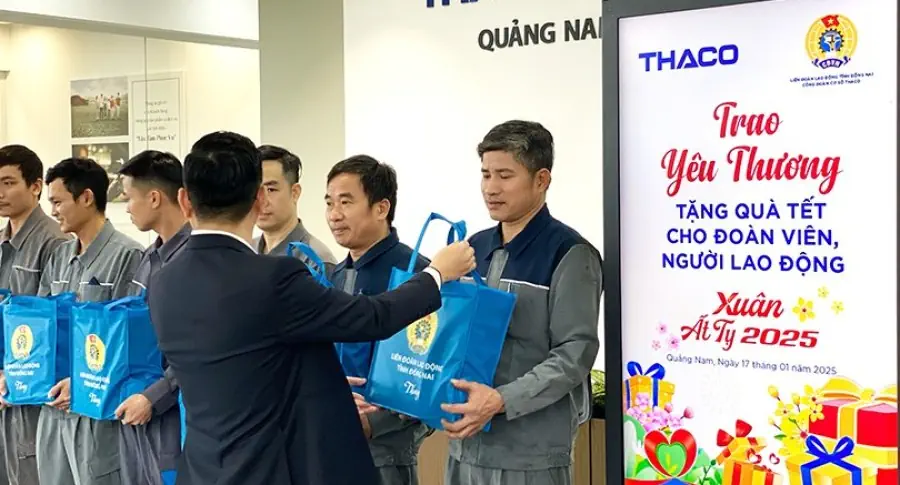 THACO AUTO Quảng Nam “trao yêu thương” đến CBNV nhân dịp Xuân Ất Tỵ 2025