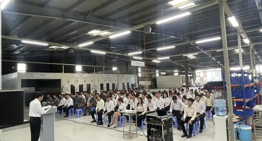 Chào cờ tháng 8/2024: THACO AUTO Trường Chinh tổ chức lễ chào cờ định kỳ hàng tháng