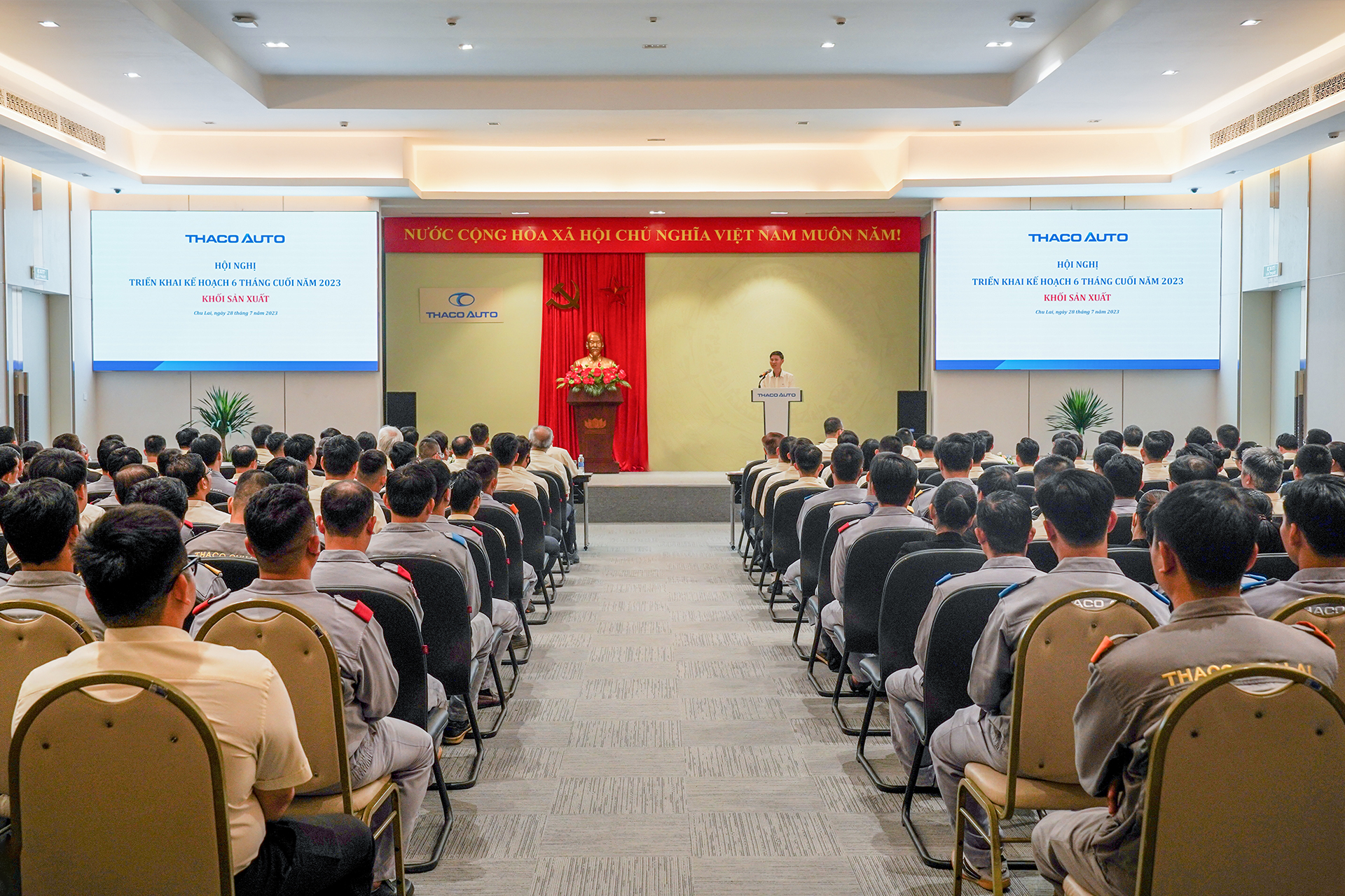 THACO AUTO Production Division holds business plan conference for second half of 2023