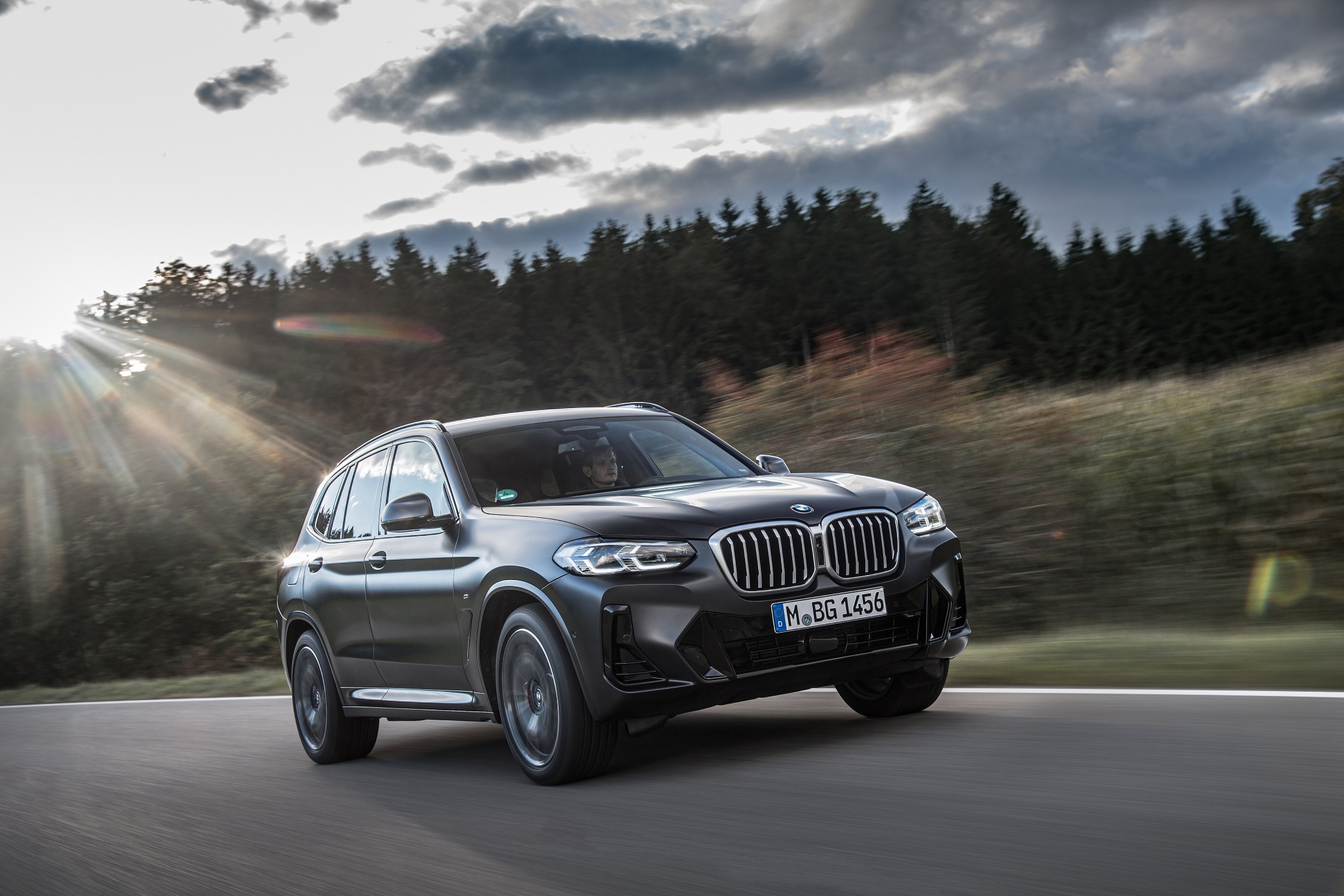 Hình 8. BMW -X3