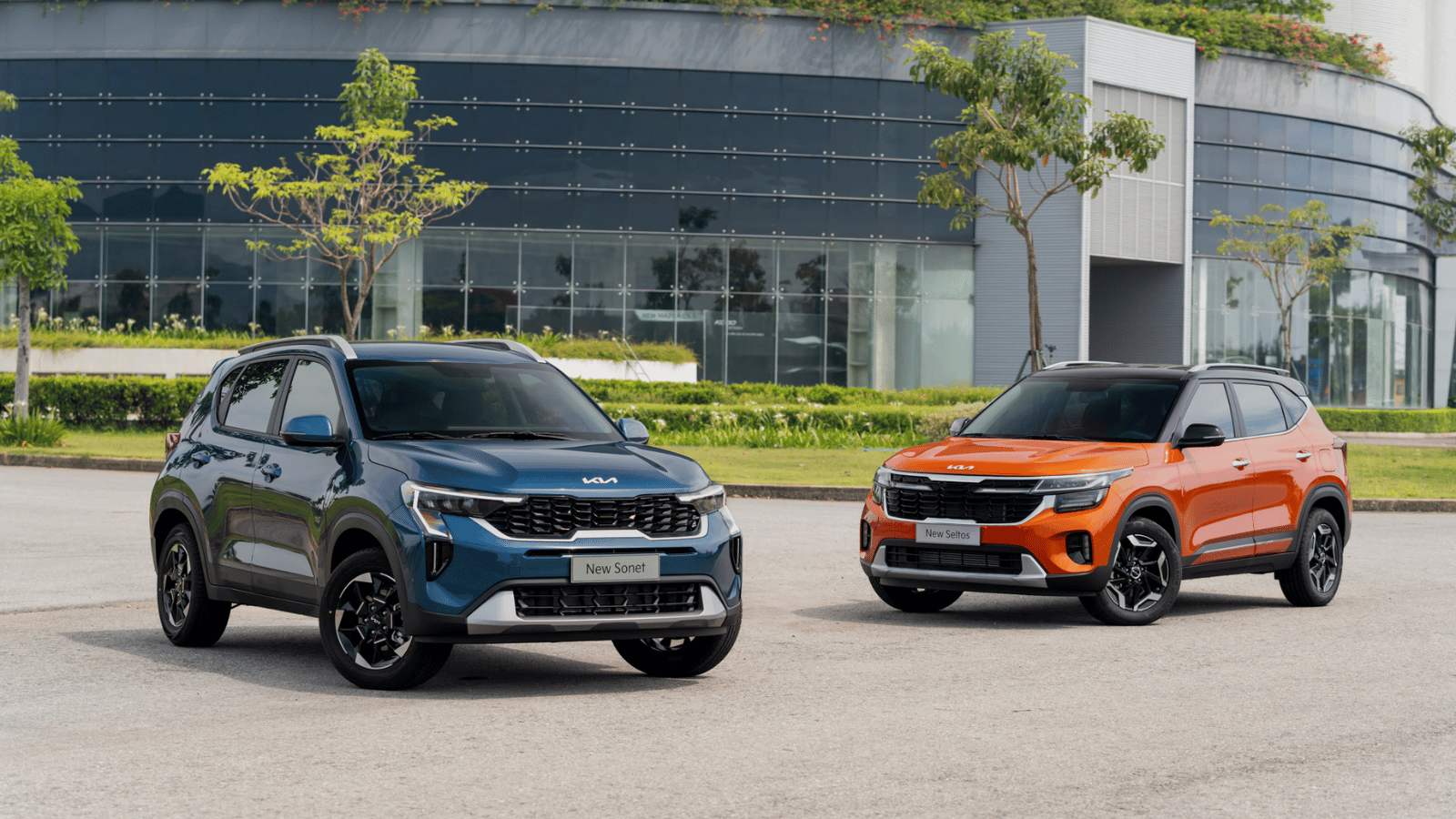 THACO AUTO GIỚI THIỆU KIA NEW SONET VÀ CÁC PHIÊN BẢN MỚI CỦA KIA NEW SELTOS - BỘ ĐÔI SUV ĐÔ THỊ THẾ HỆ MỚI CỦA KIA