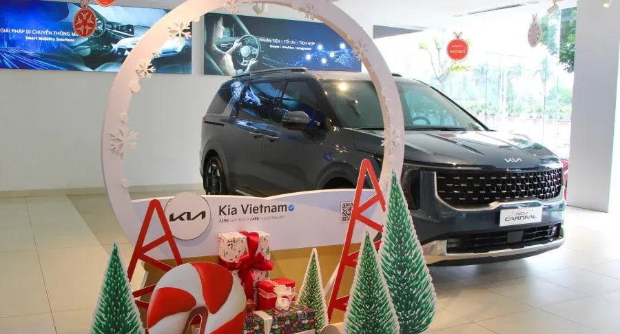 Không khí mua xe cuối năm tại THACO AUTO Long Biên